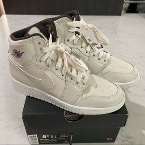 Air Jordan 1 Retro High Premium GS “Phantom”